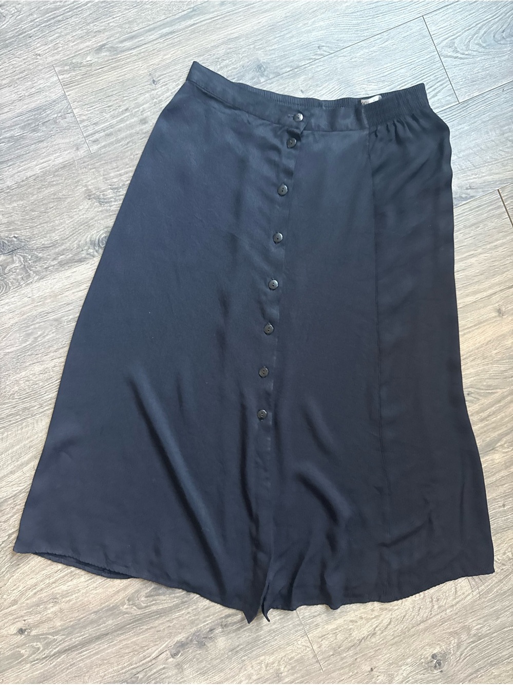 Classic Black Button-Front Midi Skirt